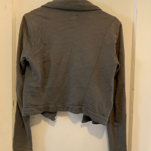 Cropped jacket - Picture 2 of 3